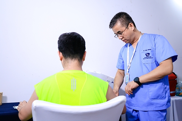 2024北京CBD垂直马拉松：北京和睦家运动医学全方位守护(图3)