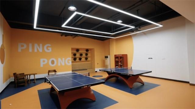 米乐M6平台：健身+高尔夫四千平体育空间打造运动娱乐新纪元(图3)