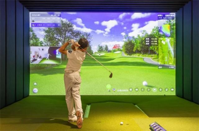 米乐M6平台：健身+高尔夫四千平体育空间打造运动娱乐新纪元(图2)