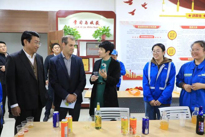 加拿大企业代表团来我市考察交流(图2)