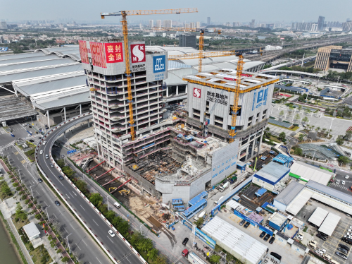 空中连廊无缝衔接！新鸿基地产峻銮诠释湾区“好房子”标杆(图2)