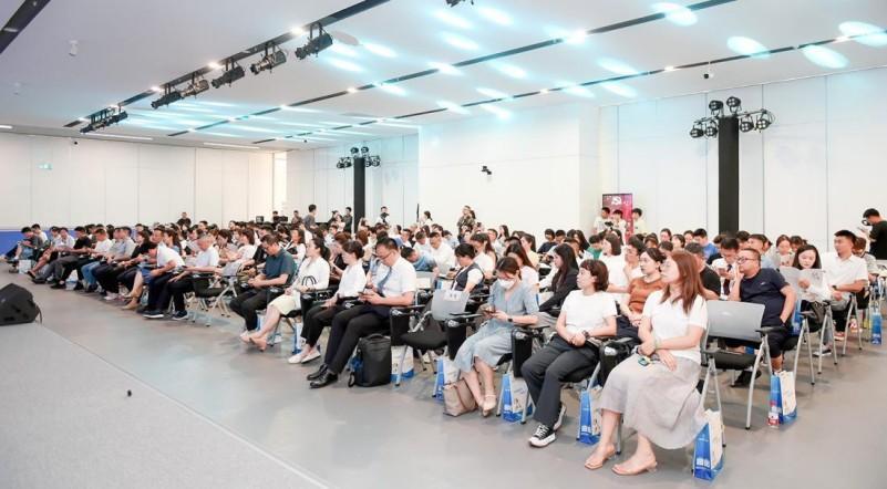 成都发布房地服务行业白皮书​引领服务升级赋能城市发展(图3)