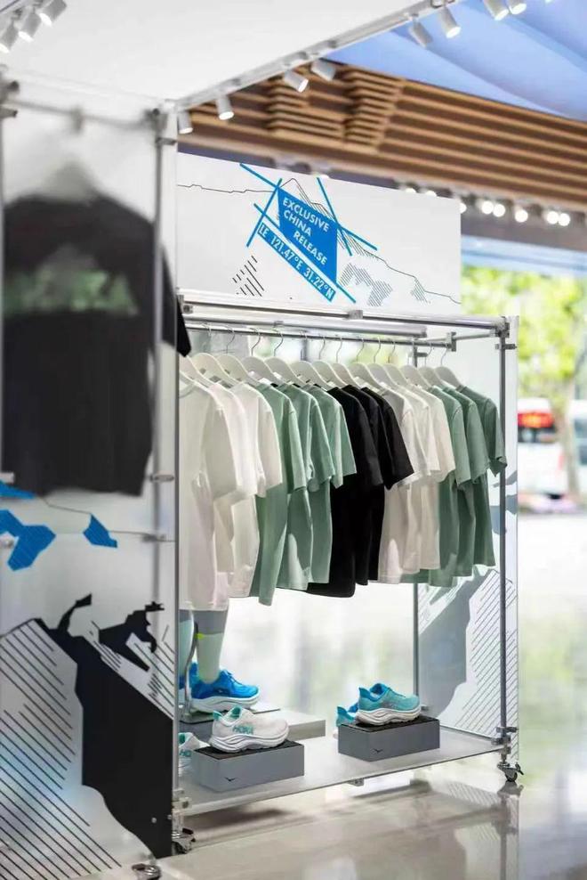 “中产三件套”热潮下HOKA以门店革新寻求户外赛道新增长(图5)