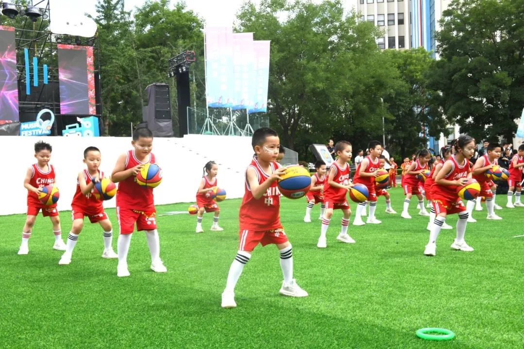 2025年大连市“全民健身日”主题活动启动(图2)