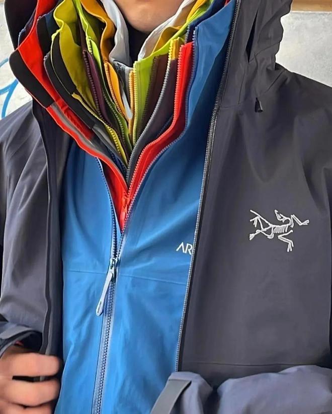 中国中产三件套被一双“臭鞋”抢了风头(图17)