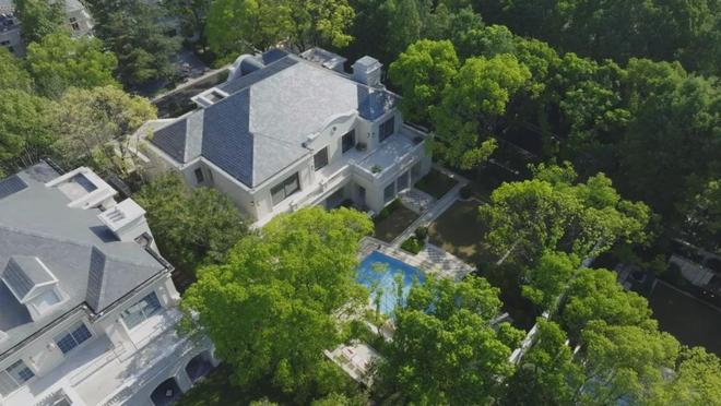 盛大开幕@绿宝园翡梵售楼处发布：绿宝园翡梵奢华生活新标杆(图3)