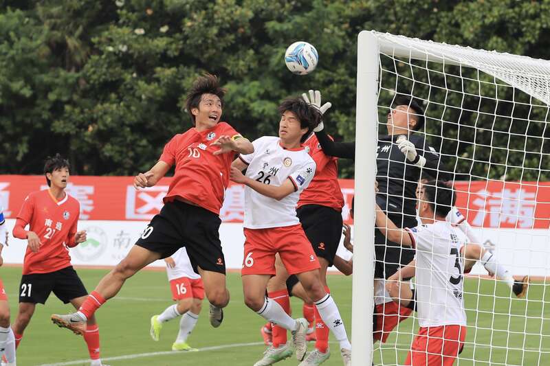 踢出苏超“南哥”名号的00后：为家乡荣誉而战(图2)