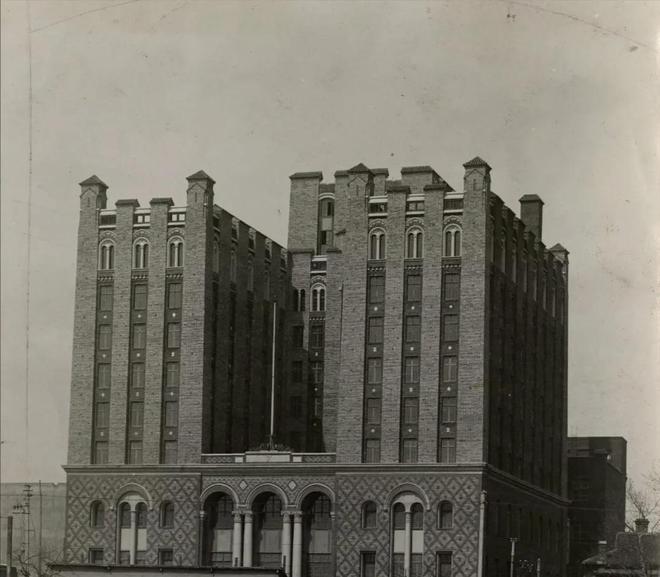 上海闲话聊体育｜三个手指捏只球全中？补中？不(图4)