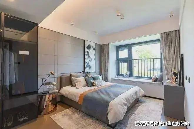 米乐M6平台：虹桥璀璨领峯售楼处电话虹桥璀璨领峯售楼中心电线年楼盘百科首页网站楼盘测评中心电话百科24小时热线(图14)