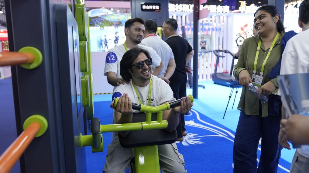 米乐M6平台：从消博会看体育消费新趋势(图1)